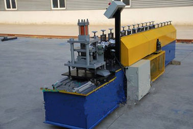 China Obturador de aço industrial do rolo que forma a máquina para a folha da espessura de 0,3 - de 0.8mm fornecedor