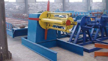 China Rolo do controle de computador que forma a linha de produção máquina hidráulica de 1.5KW Uncoiler fornecedor